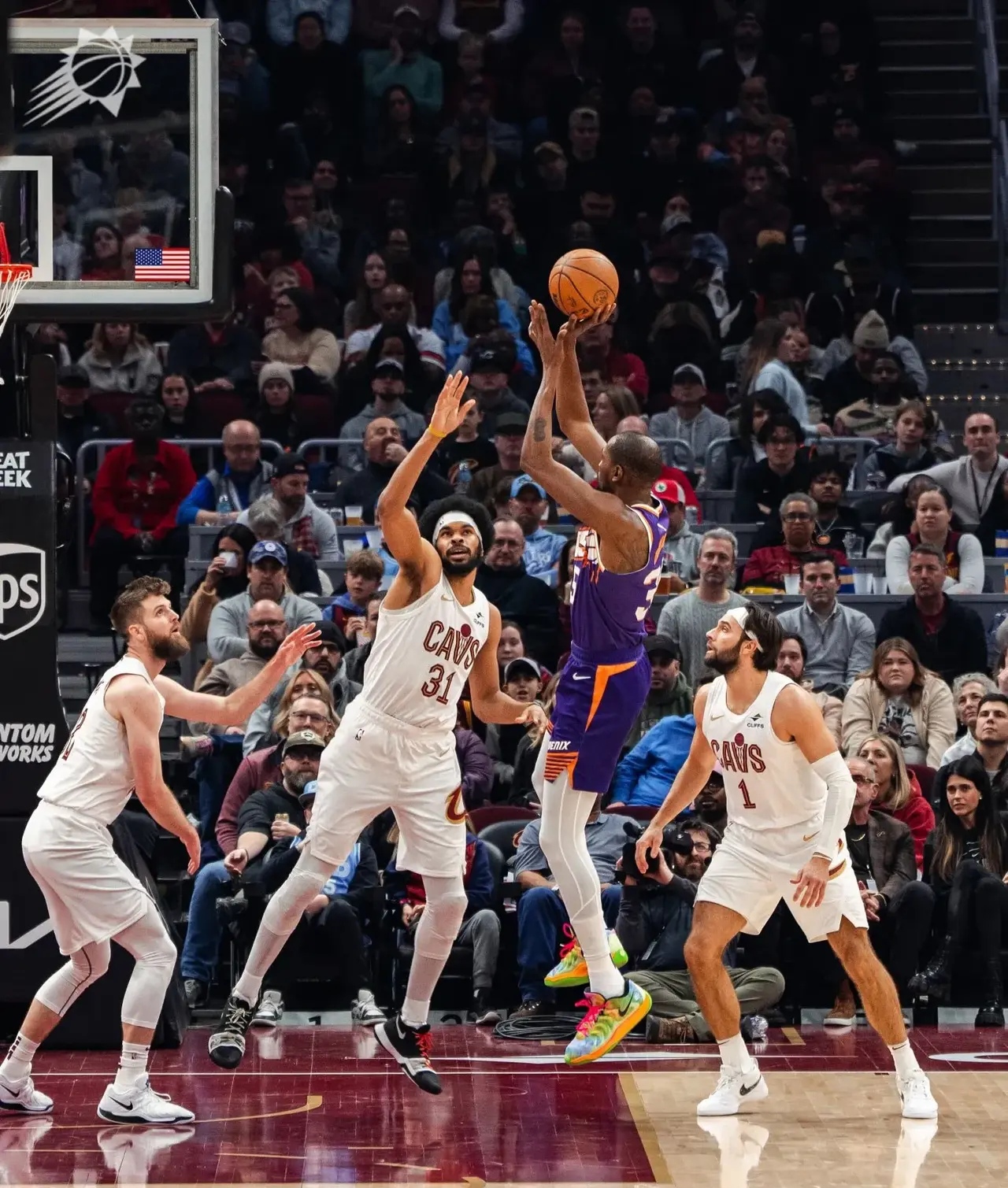 九游中国站菲尼克斯太阳迎CBA季后赛关键赛,集结日战术微调,话题不断,年轻球员得到机会的简单介绍